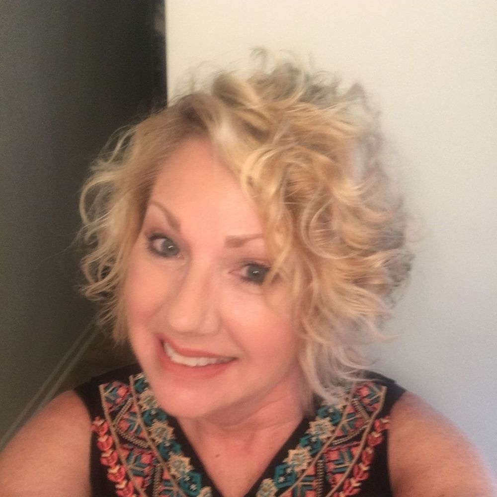Meet your Posher, Cindy